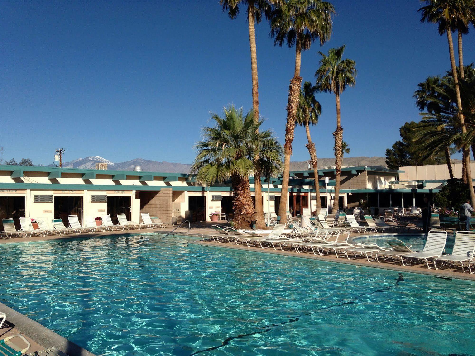 Desert Hot Springs Spa Hotel Luaran gambar